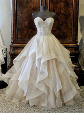 Gorgeous Crystals Beading Sweetheart Organza Layered Wedding Dress Ball Gown